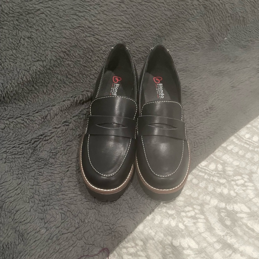 Woman loafers size 8.5